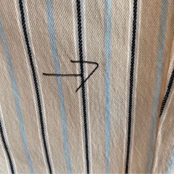 BCBGMaxAzria Women’s Pinstriped Bootcut Jeans Size 4 - Picture 6 of 8